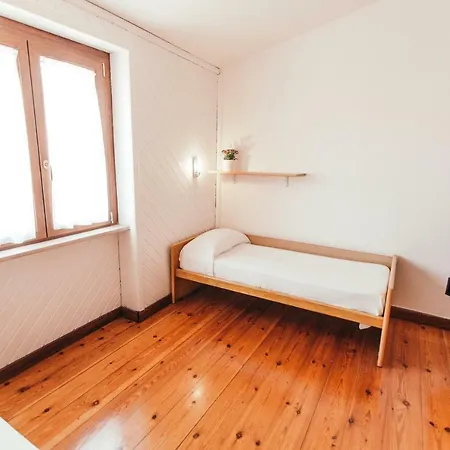 Domus Leonardo-private Free Parking *