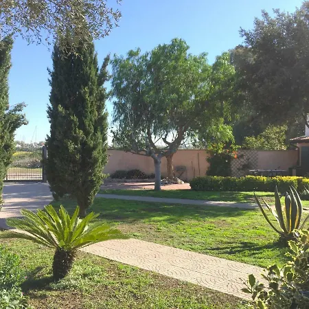 Domus Leonardo-private Free Parking דירה *