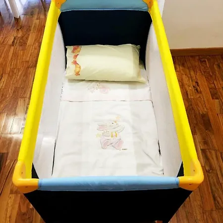 Domus Leonardo-private Free Parking דירה *